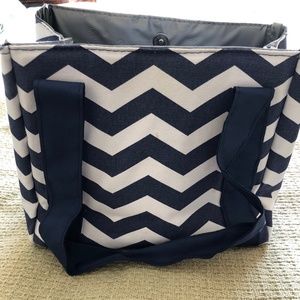 EUC Navy White Chevron Lunch Insulated Bag Tote Cloth Pocket Fit & Fresh Cooler